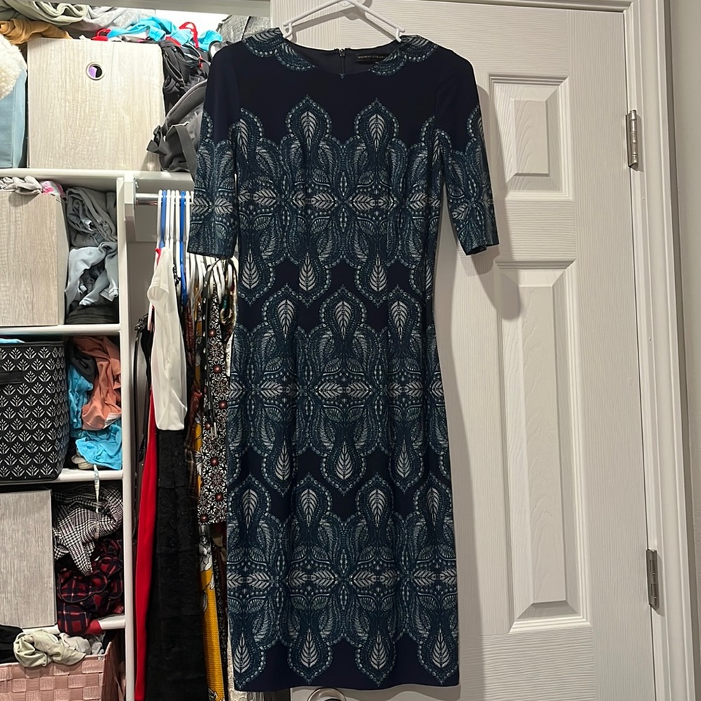 emerald green and navy floral mandela 3/4 sleeve knee length dress. size 00